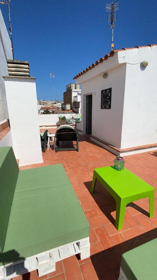 Amazing 2 Bedroom Apartment With Big Sun Terrace Sitges Centre Beach Bagian luar foto