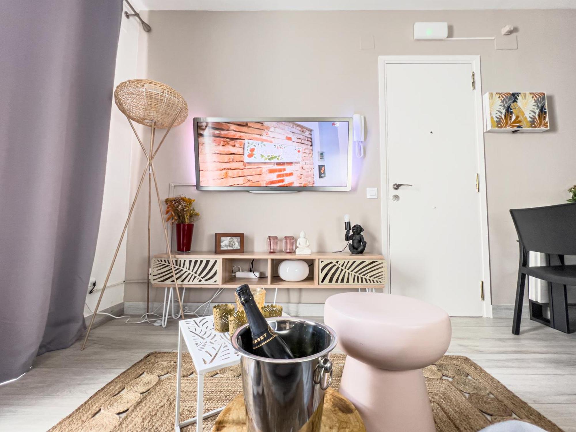 Amazing 2 Bedroom Apartment With Big Sun Terrace Sitges Centre Beach Bagian luar foto